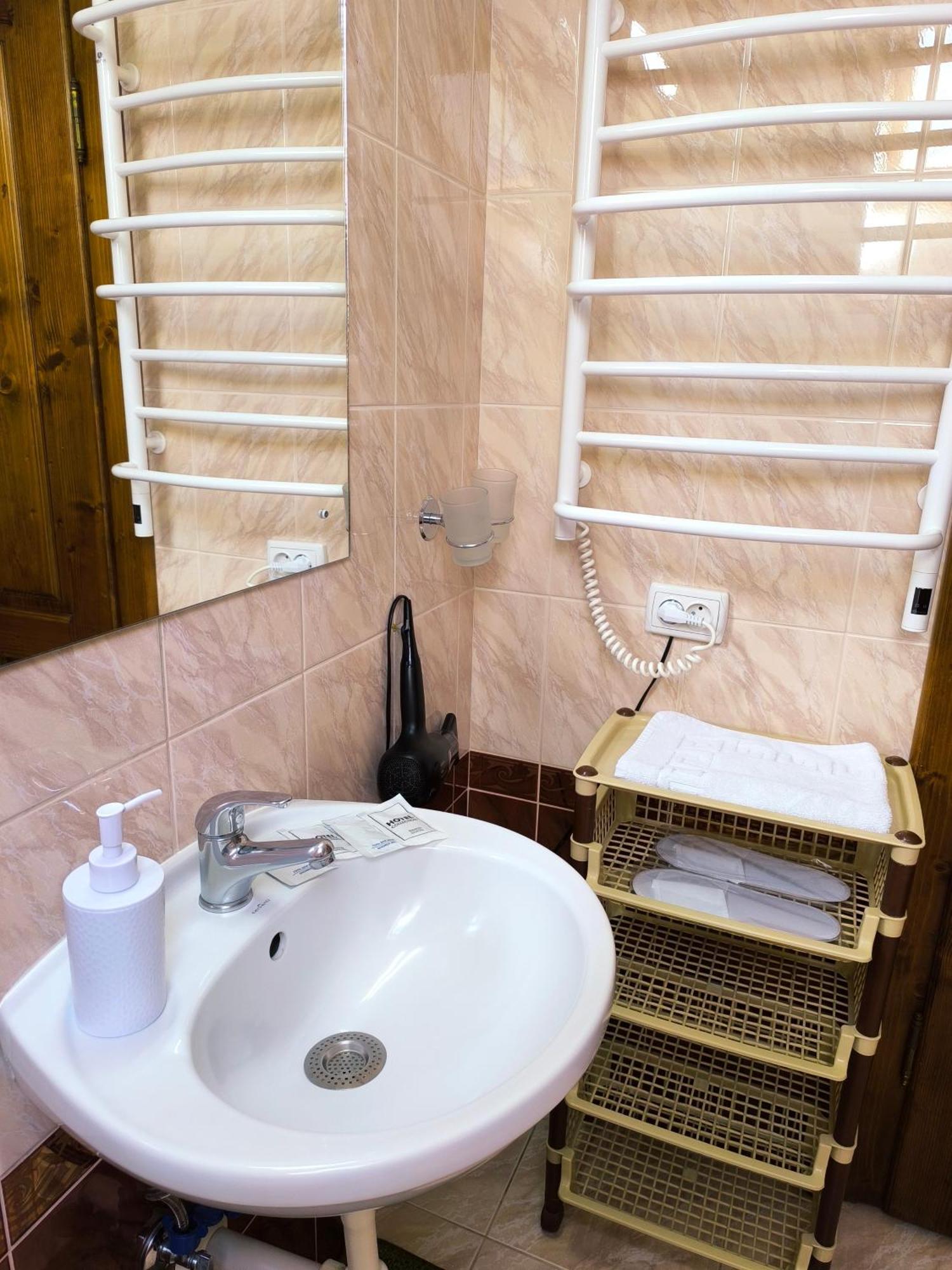 Hotel Delfin Mukaczewo Pokój zdjęcie